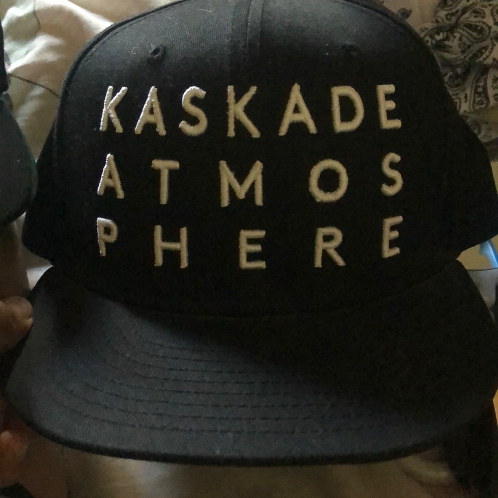Kaskade hat